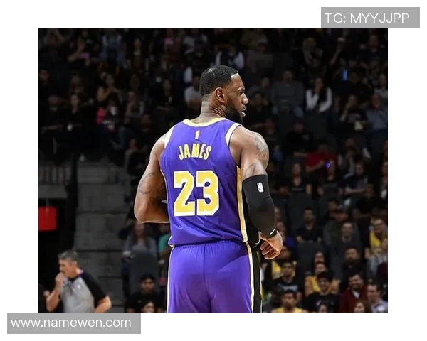 詹姆斯再显王者风范湖人加时战胜勇士成功晋级季后赛