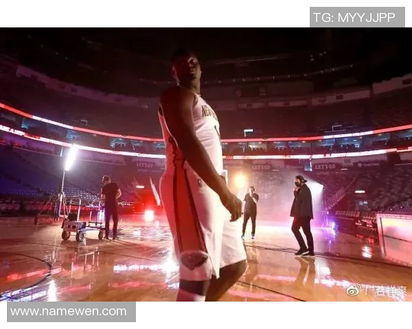 鹈鹕与爵士激战正酣双方球员表现引发球迷热议