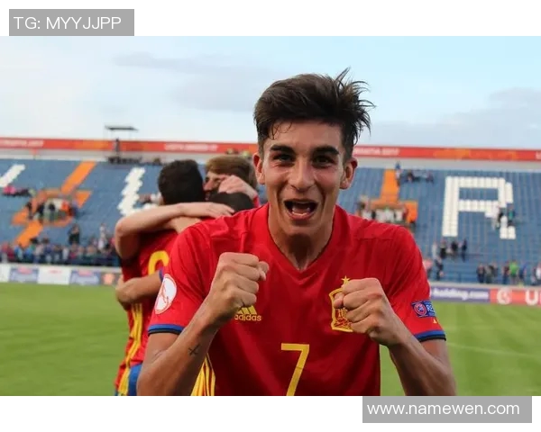 费兰托雷斯的崛起之路：从青训天才到世界足球明星的蜕变历程